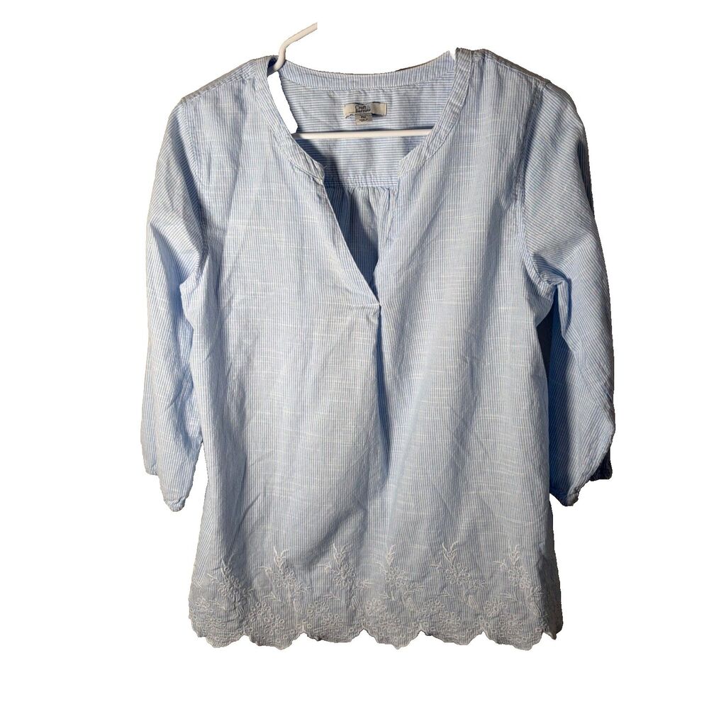 Croft & Barrow Blouse Women's Petite Medium V-Neck Blue Striped Eyelet Scalloped